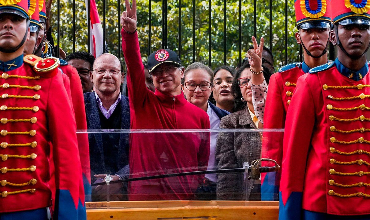El presidente Petro insta al nuevo gobierno a concentrar esfuerzos en salvar vidas