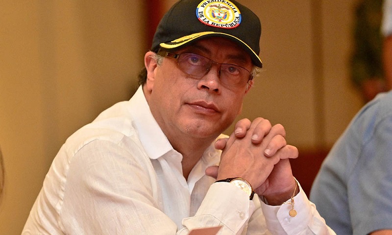 El jefe de Estado colombiano agregó además que la paz implica el desmantelamiento de las economías ilegales