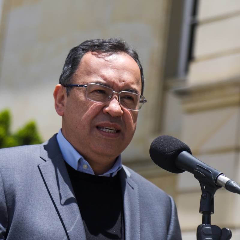 El Gobierno nacional avanza en la socialización con los partidos de la coalición de los proyectos de reforma que presentará este año, como salud, que comenzará su discusión en sesiones extras la próxima semana; así como la laboral y pensional el próximo 16 de marzo, entre otras.