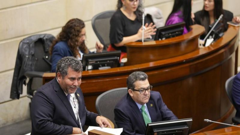 Los senadores