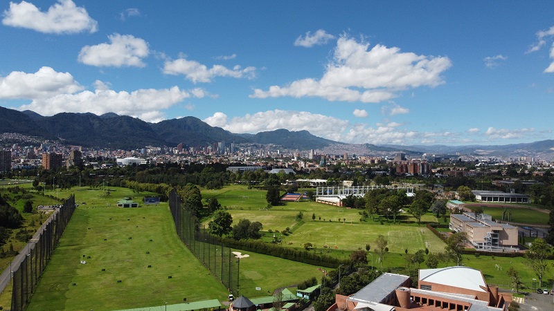 Foto: Enterritorio. Bogotá, D. C, recibe quizá uno de los mejores regalos de su historia, cuando este domingo 7 de agosto cumpla 484 años: la financiación de la segunda línea del Metro, que será subterráneo, y la Troncal de la Calle 13; hecho político, jurídico y financiero, plasmado con la firma del presidente Iván Duque Márquez y la alcaldesa de la ciudad, Claudia López.