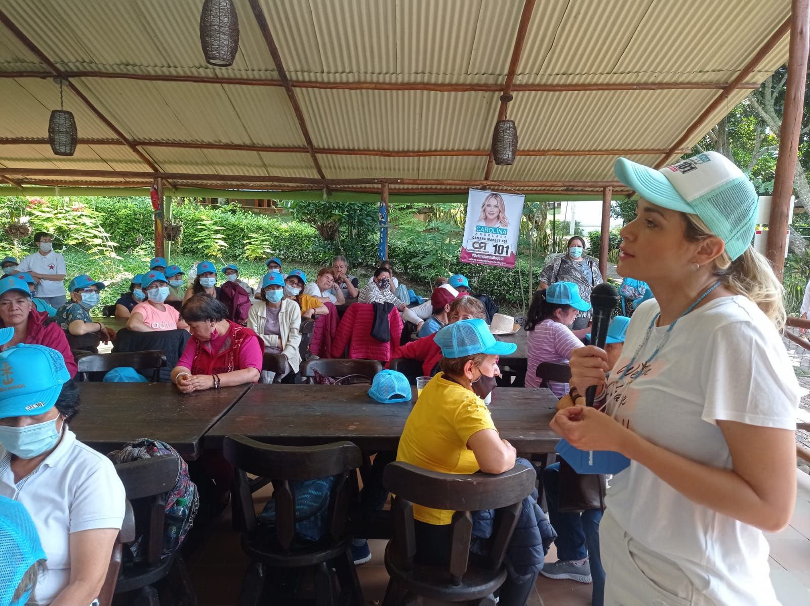 Programas para el adulto mayor propone Carolina Arbeláez Programas para el adulto mayor propone Carolina Arbeláez