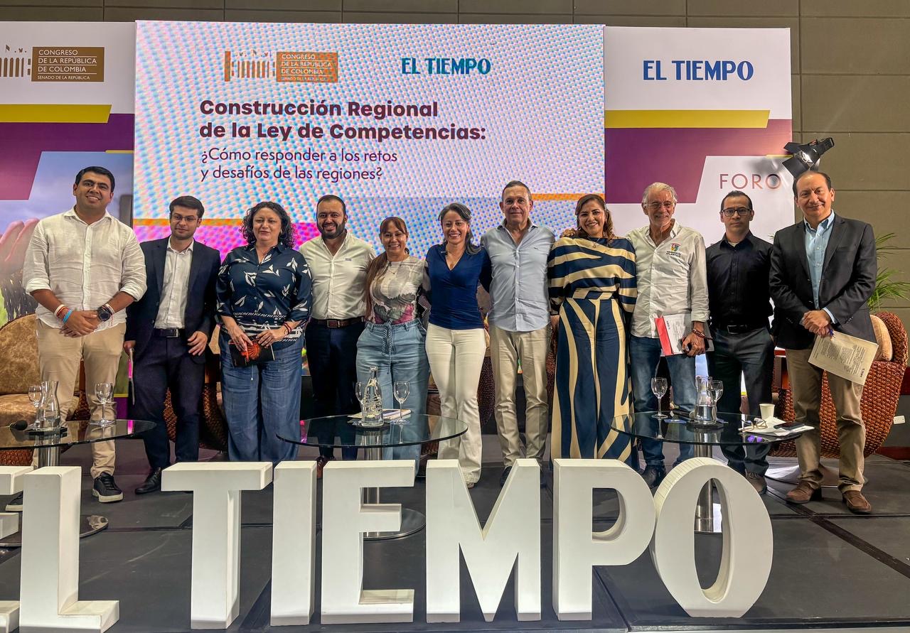 Por iniciativa del presidente del Senado, Efraín Cepeda, la construcción de la futura ley de competencias se iniciará con Mesas Regionales para que gobernadores, alcaldes, líderes comunitarios y ciudadanos, expresen sus necesidades y le aporten al Congreso una verdadera iniciativa en la legislación colombiana que contribuya a la descentralización para el desarrollo regional.  