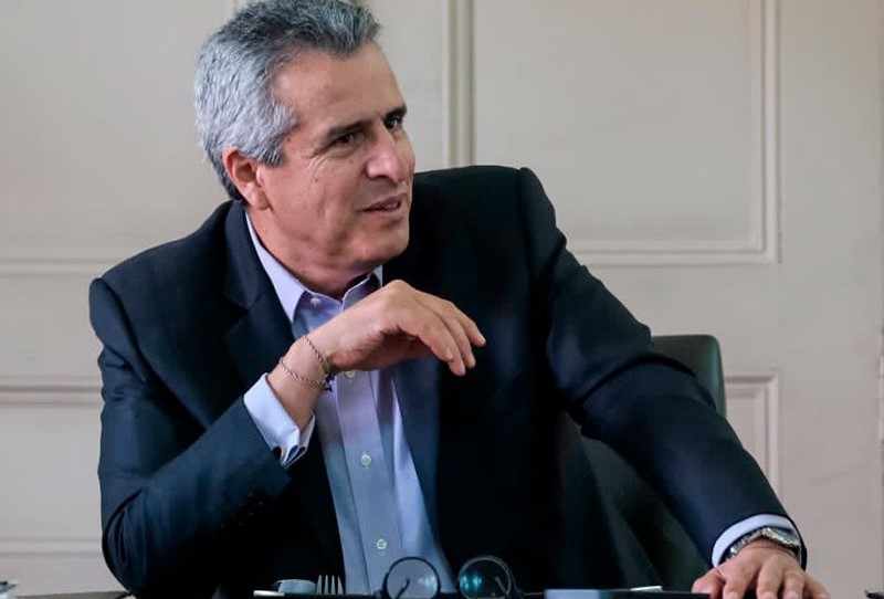 Foto: @velascoluisf Con el objeto de lograr ese propósito, el titular de la cartera política, Luis Fernando Velasco, anunció que el gobierno nacional movilizará en el territorio alrededor de 300 mil hombres y mujeres de la fuerza pública.