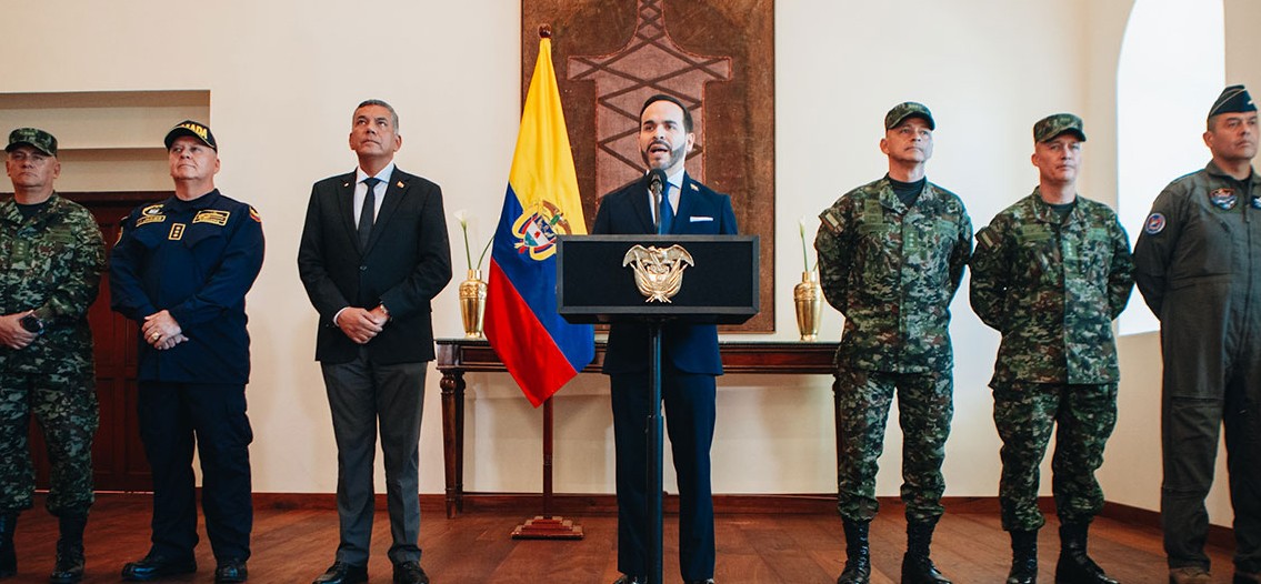 Presidente De La Espriella designa nueva cúpula militar