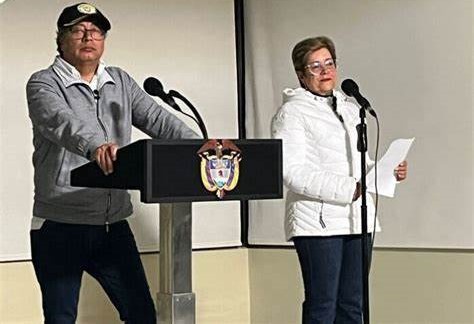 Foto: Leonardo Vargas Mendoza El Presidente Gustavo Petro decretó el salario mínimo para 2024, tras la fallida negociación entre trabajadores y empresarios. El incremento fue del 12% y un aumento del 15 % en el auxilio de transporte.