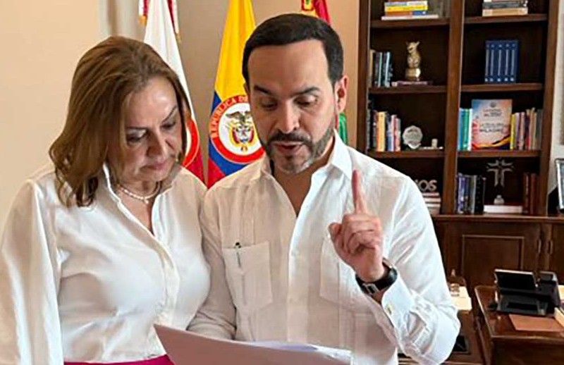De La Espriella revierte aumento de $46 galón de gasolina en octubre