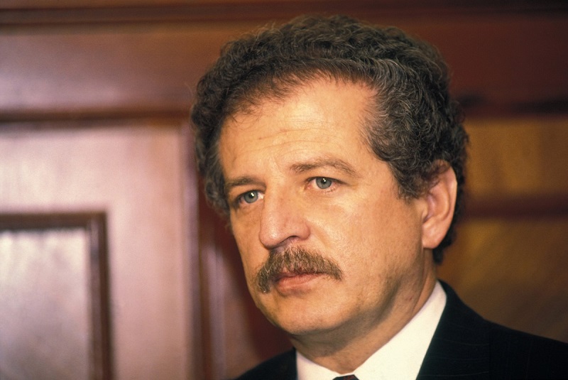 Se conmemoran los 32 años del magnicidio de Luis Carlos Galán Sarmiento, fundador del Nuevo Liberalismo, cuando precisamente a este movimiento político la Corte Constitucional de manera unánime le ordenó al Consejo Nacional Electoral que le devuelva la personería jurídica, en momentos claves de la política colombiana, donde se calientan las campañas para el Congreso de la República y para las presidenciales en el 2022.