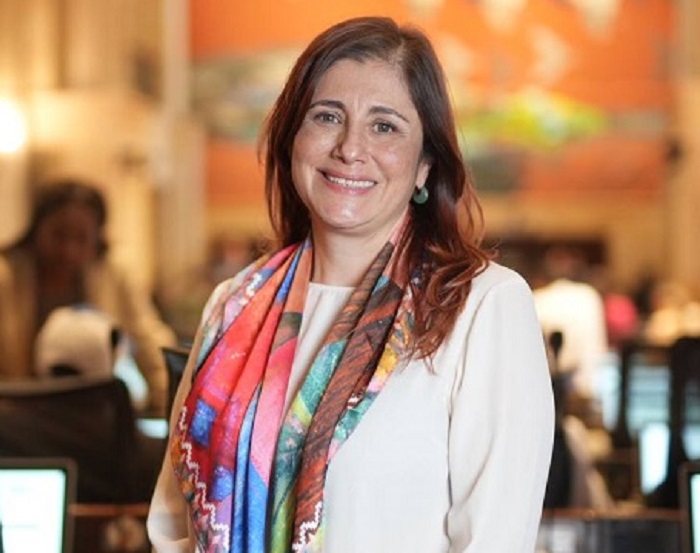 La cámara de representantes eligió como Defensora del Pueblo a la jurista de la Universidad del Rosario y magistrada auxiliar dela Corte Constitucional, Iris Marín Ortiz, por 170 votos, convirtiéndose en la primera mujer que llega a esa alta dignidad, en la historia republicana de Colombia.