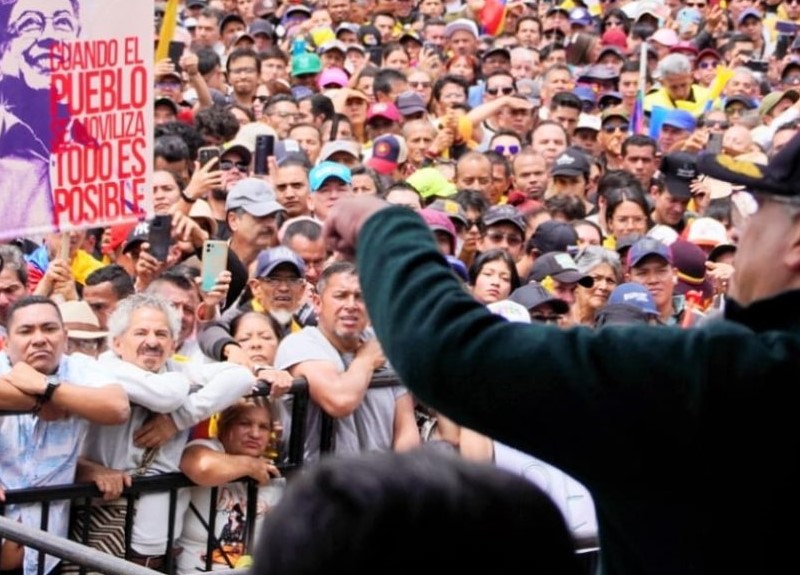 El 1 de mayo en Colombia, día de la clase trabajadora en el mundo, el presidente Gustavo Petro salió a marchar en Bogotá, donde recibió un masivo respaldo en las calles del país 