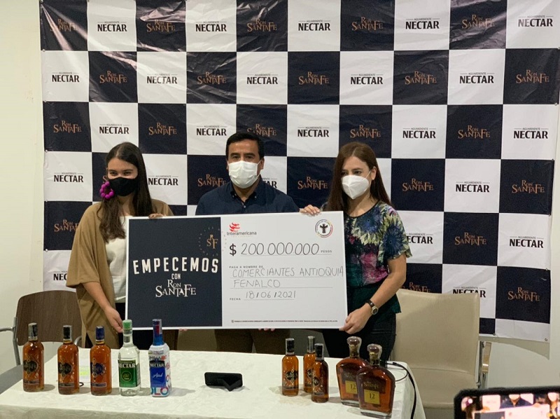Bares, gastrobares, restaurantes, discotecas y otros establecimientos de consumo que se registren a partir de hoy recibirán totalmente gratis, kits de producto, para contribuir a su reactivación. 