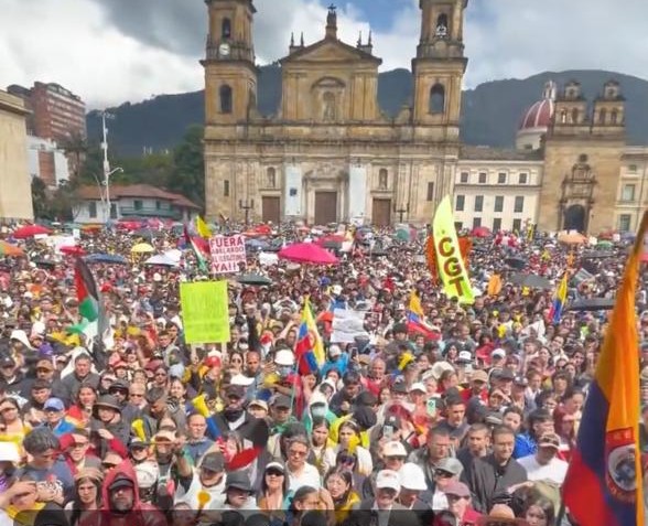 Entre el civismo y la tensión urbana: El estreno del Decreto 1525 en las marchas de Colombia