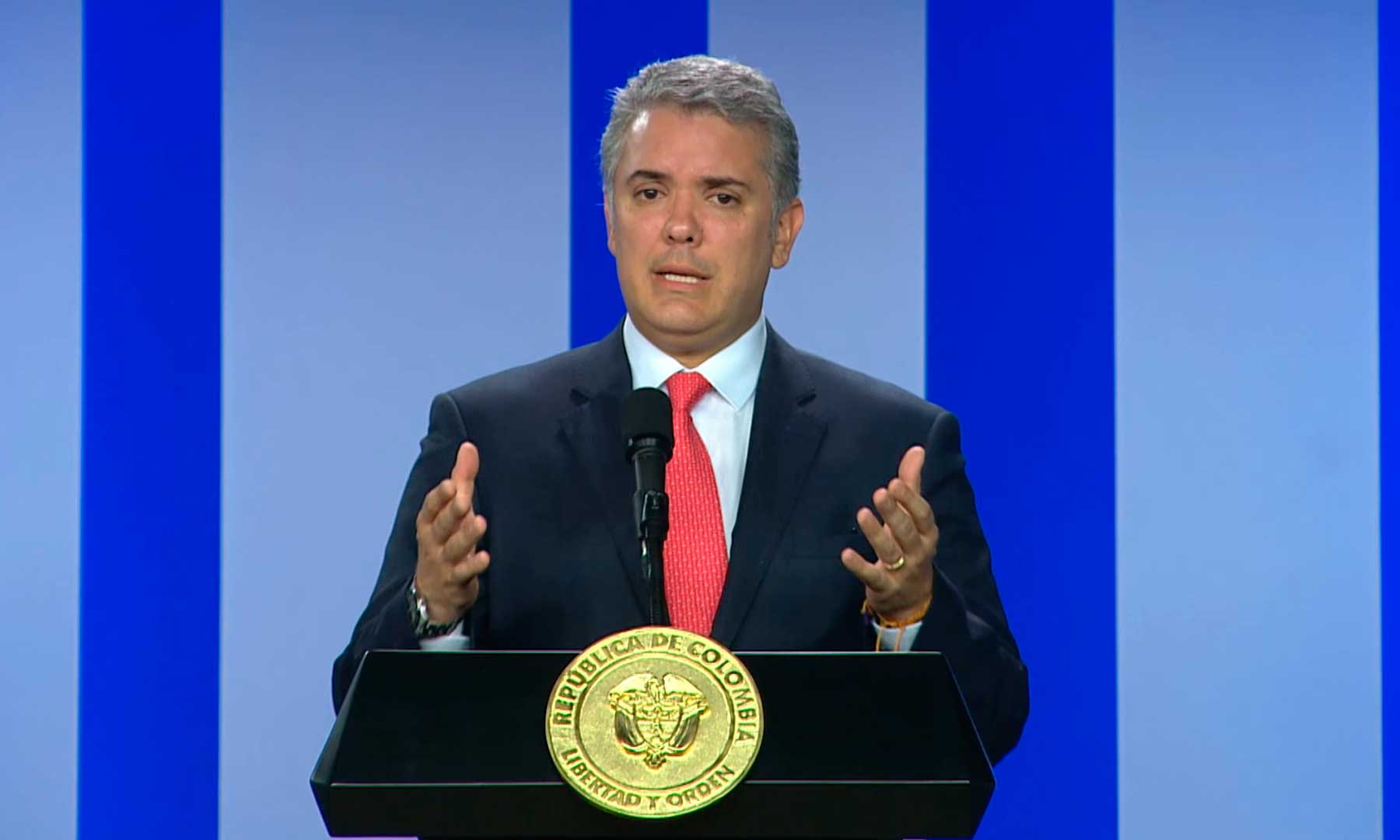 De esa forma el Presidente de Colombia defendió el proyecto de ley de Financiemiento que presentó a consideración del Congreso, en medio de críticas de todos los sectores de la sociedad colombiana, incluyendo la dirigencia del Partido Centro Democrático.