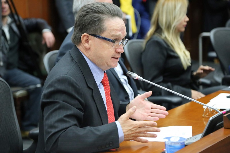 En medio de los cuestionamientos por los costos en la compra de la vacuna contra el Covid 19, en el Congreso de la República se realizará una Audiencia Pública para que el Gobierno explique en detalle cómo va el Plan Nacional de Vacunación