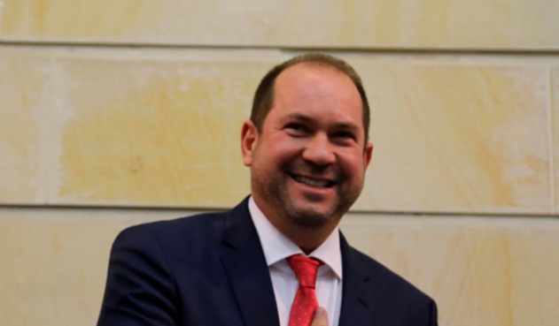 Ante las diferentes tesis jurídicas para determinar quién debe remplazar al fallecido magistrado del Consejo Nacional Electoral, Heriberto Sanabria, el Presidente del Congreso Lidio García Turbay solicitó a la Procuraduría General de la Nación, un acompañamiento para no cometer equivocaciones.   