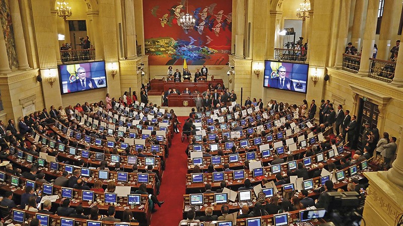 El Banco Interamericano de Desarrollo, BID, señaló que el aumento de las tasas de desempleo y de pobreza, contracción económica y el crecimiento del déficit fiscal, son algunos de los efectos que deja la pandemia en los países de América Latina y el Caribe.  Por eso urge “implementar reformas fiscales para preparar el terreno que permita una recuperación sustentable poscovid”.