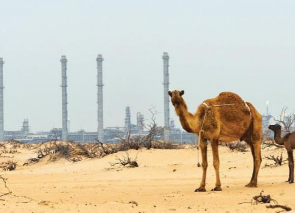 Los precios del petróleo alcanzaron su nivel más bajo en tres meses y medio tras haber perdido cerca de 10 dólares en dos semanas, consecuencia de la huida de los inversores, preocupados por las tensiones comerciales.
