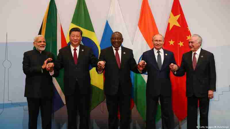 Bloque de potencias emergentes: Brasil, Rusia, India, China y Sudáfrica.