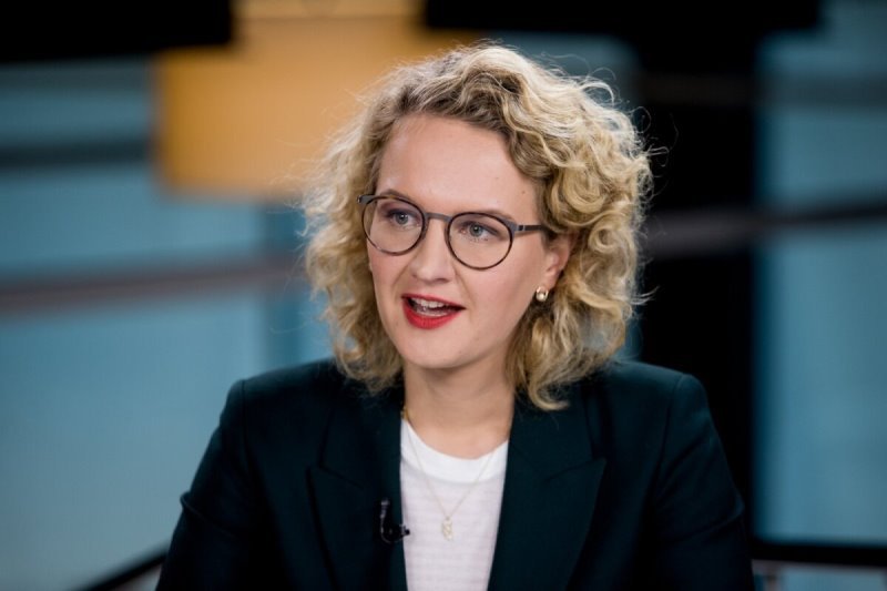 La ministra lituana de Economía e Innovación, Ausrine Armonaité, anunció que Taiwán es uno de los países donde Lituania quiere hacerse presente con una representación comercial. Gómez