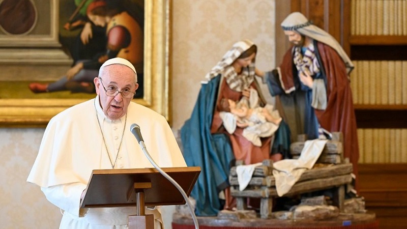 Su santidad Francisco en la celebración del bautismo de Jesús, instó a las autoridades del Estado y a toda la población a que “mantengan un alto sentido de responsabilidad con el fin de calmar los ánimos, promover la reconciliación nacional y proteger los valores democráticos arraigados en la sociedad estadounidense”.
