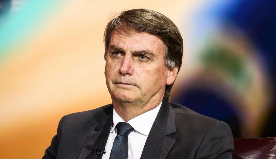 Luego que la Fiscalía General de Colombia denunciara que líderes del ELN se refugian en Venezuela, el Presidente del Brasil Jair Bolsonaro exhortó al Gobierno de Venezuela para que "dé guarida" en su territorio a "esos terroristas" de la guerrilla del ELN, que se les acusa del atroz crimen con un carro bomba en la Escuela de Cadetes de la Policía General Santander de Bogotá. 