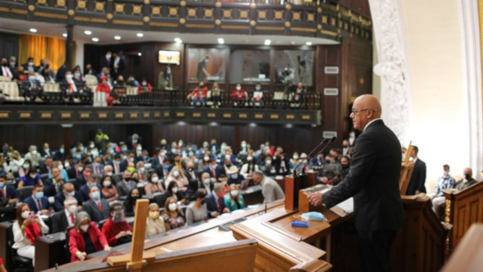 Luego de las propuestas dadas por el director del bloque oficialista, Diputado Diosdado Cabello, Jorge Rodríguez, fue electo como presidente de la AN