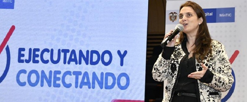 A través de una videollamada con beneficiarios de 200 Zonas Digitales que se encuentran operando en diferentes latitudes del país, la ministra TIC, Karen Abudinen, anunció la segunda fase de su Plan Ejecutando y Conectando con el que busca lograr la instalación de 250 nuevas Zonas Digitales. Estas brindarán conectividad gratuita en 94 municipios y 15 departamentos del país. Con ellas, llegará a 550 Zonas Digitales conectadas por medio de esta iniciativa, las cuales se sumarán a las 1.000 instaladas en el 2019.