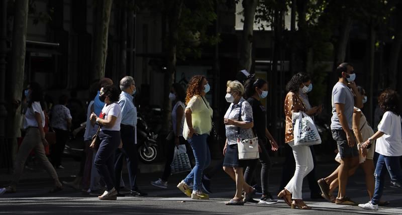 Serían más de un tercio de la población global, los que no han tenido apoyos gubernamentales para hacerle frente a los efectos de la pandemia, según un análisis divulgado por Oxfam Intermón.