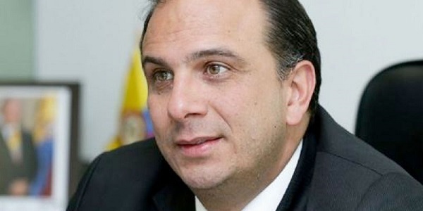 El director de la Federación Nacional de Departamentos, Carlos Camargo, es consciente que el cargo que representa, está en la mira de la opinión nacional, por eso entendió que muchos de los ataques que ha recibido, forman parte de la cotidianidad de los servidores públicos y de quienes le sirven a la patria. 