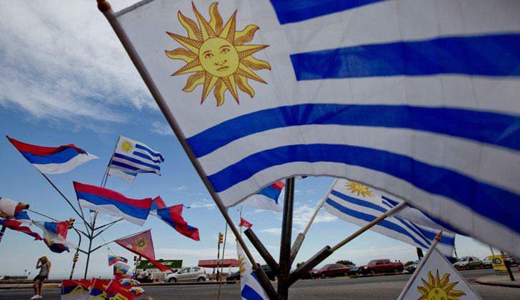 Así lo reportó la revista británica The Economist, que cada año elabora un Indice sobre el nivel de Democracia en los diferentes países del mundo y quien ha situado a Uruguay y Costa Rica, en el año 2018, entre los veinte estados con una democracia más plena. Noruega, Islandia y Suecia lideran la clasificación. 