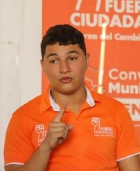 La Juez Segunda Laboral del Circuito de Santa Marta, con funciones constitucionales, al admitir la acción de tutela   promovida   por   el   Grupo   Significativo   de Ciudadanos  Fuerza  Ciudadana  Tenerife, Fuerza del Cambio Caribe, que  impulsa  la  candidatura  de Julio Gómez a  la  alcaldía de Tenerife, Magdalena, ordenó provisionalmente a la Registraduría Nacional suspender los  términos  de  inscripción  de  candidatos,  para  las elecciones atípicas que se celebrarían el 28 de marzo, ante el fallecimiento de su Alcalde titular.
