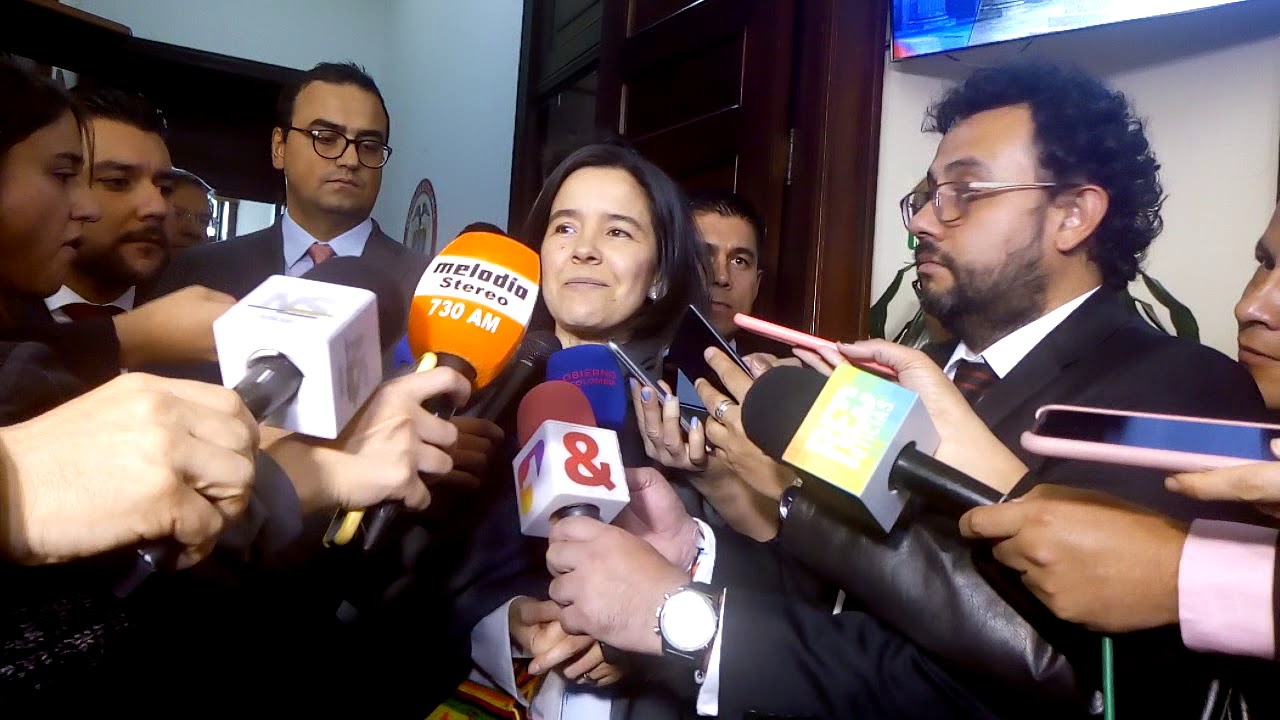 El tema de la Conectividad está íntimamente vinculado con la productividad y el desarrollo. La Ministra de las TIC, Sylvia Constaín expresó que hace falta conectar la mitad de Colombia, dar un “gran salto” hacia la modernización para tener un sector empoderado, capaz de afrontar los retos que traen el desarrollo tecnológico, la transformación digital y la cuarta revolución.